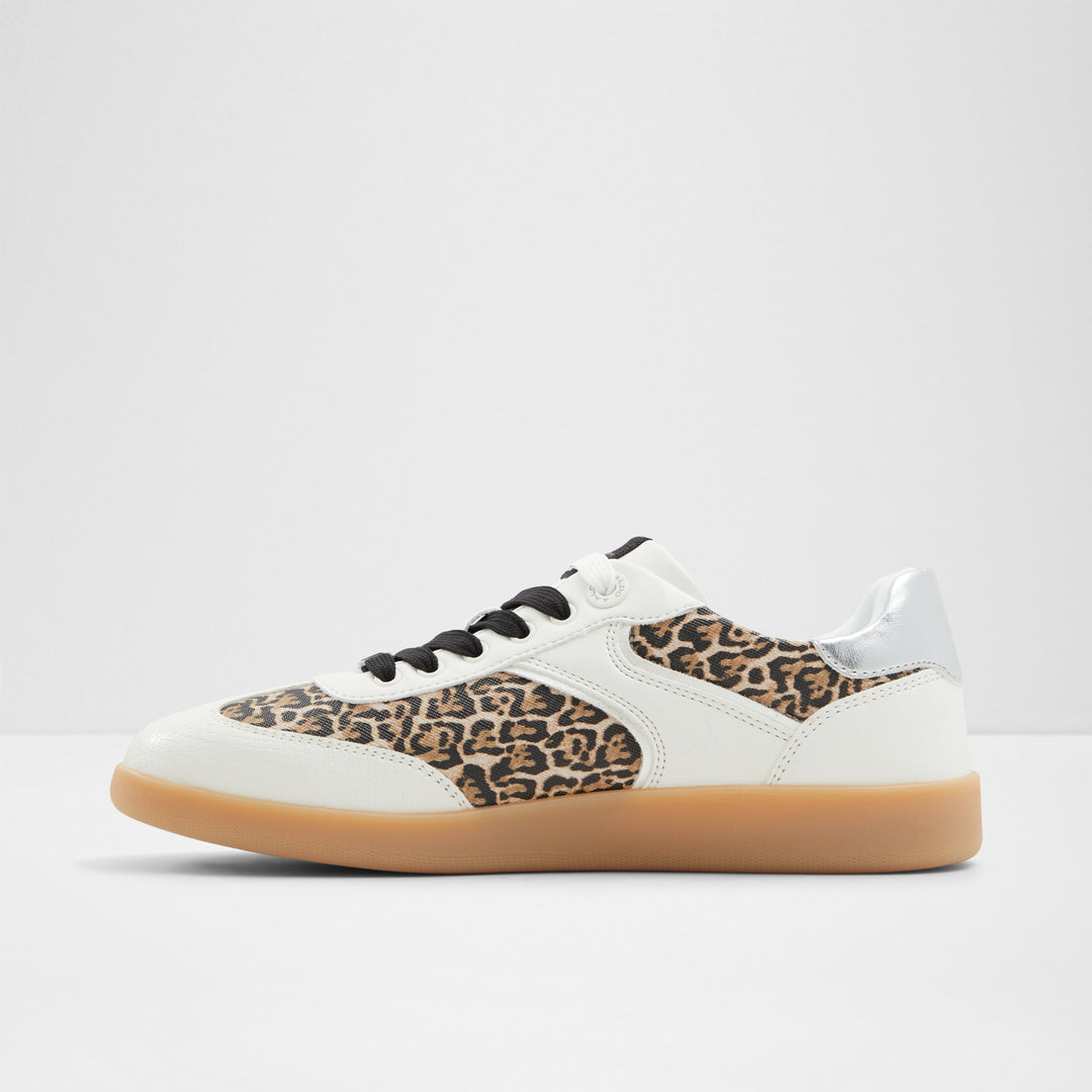 Sapatilhas rasas em branco - ERILG