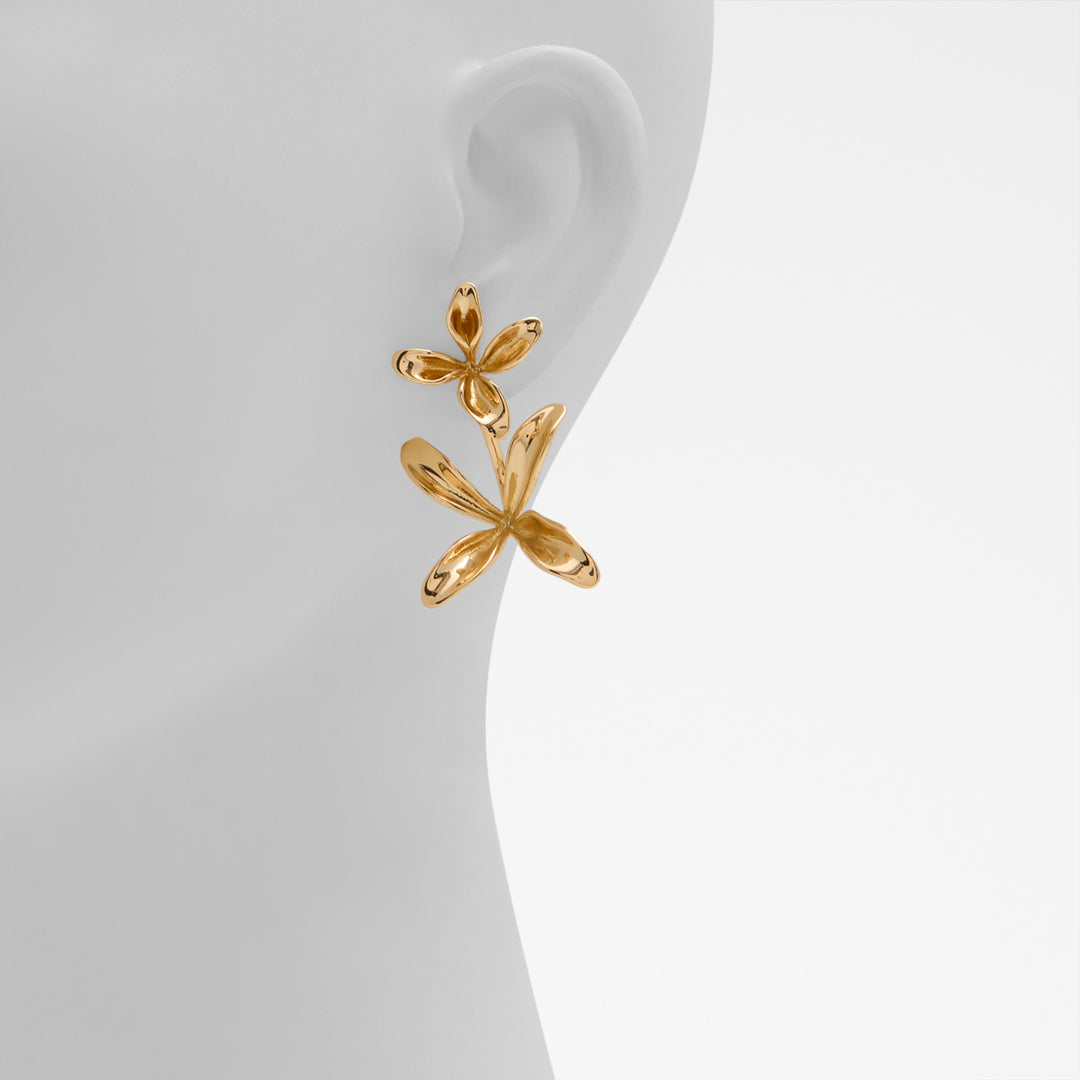 Brincos longos em dourado - EVERBELLE