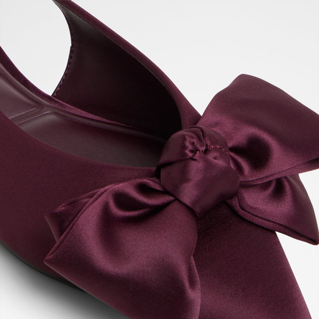 Sapatos rasos em bordô - FESTIVE