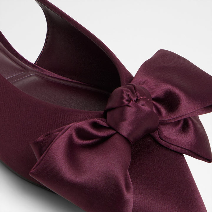 Sapatos rasos em bordô - FESTIVE