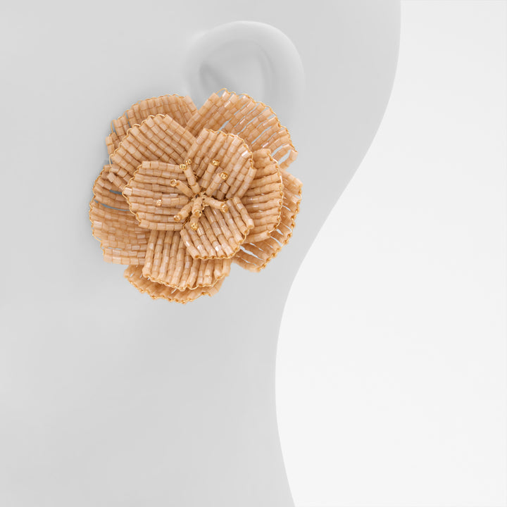 Brincos longos em dourado - FLEURISH