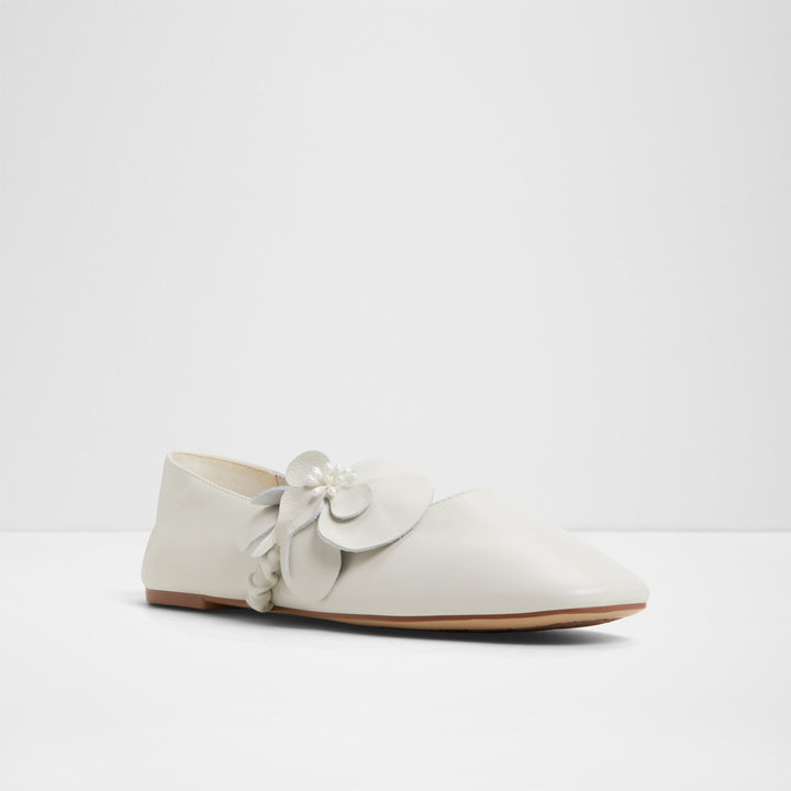 Sapatos rasos em pele branco - FLORALINA