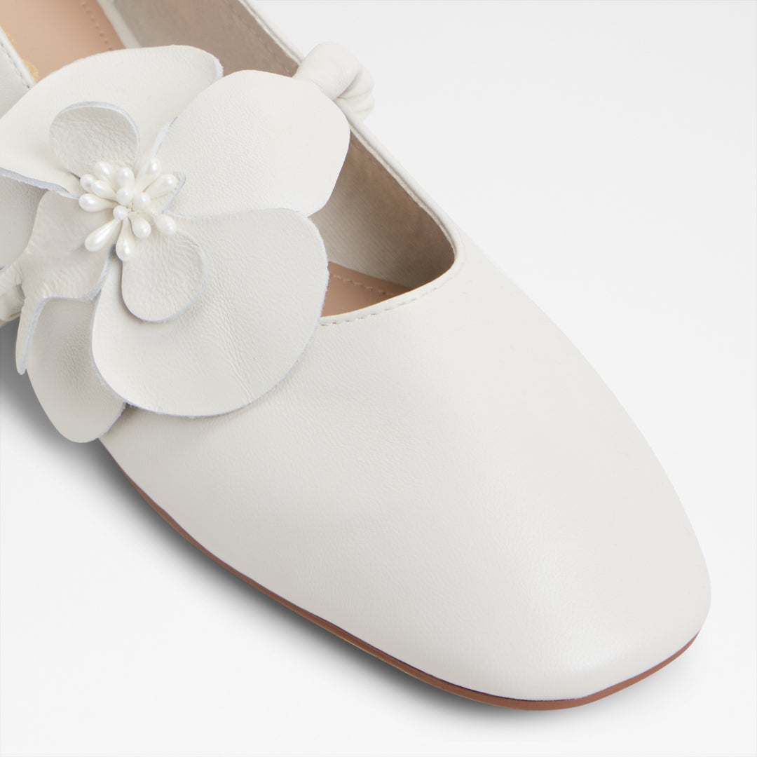Sapatos rasos em pele branco - FLORALINA