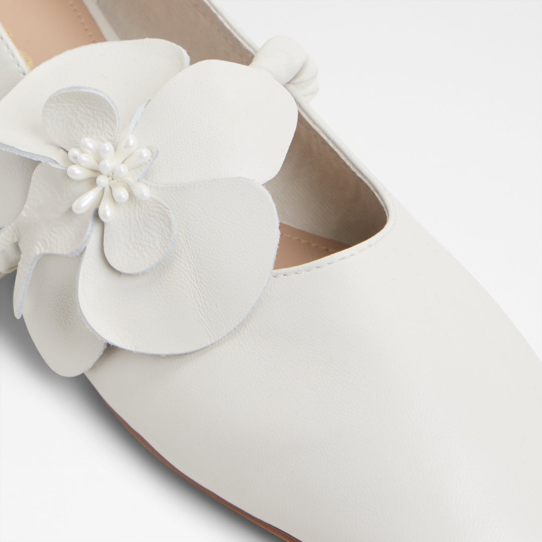 Sapatos rasos em pele branco - FLORALINA
