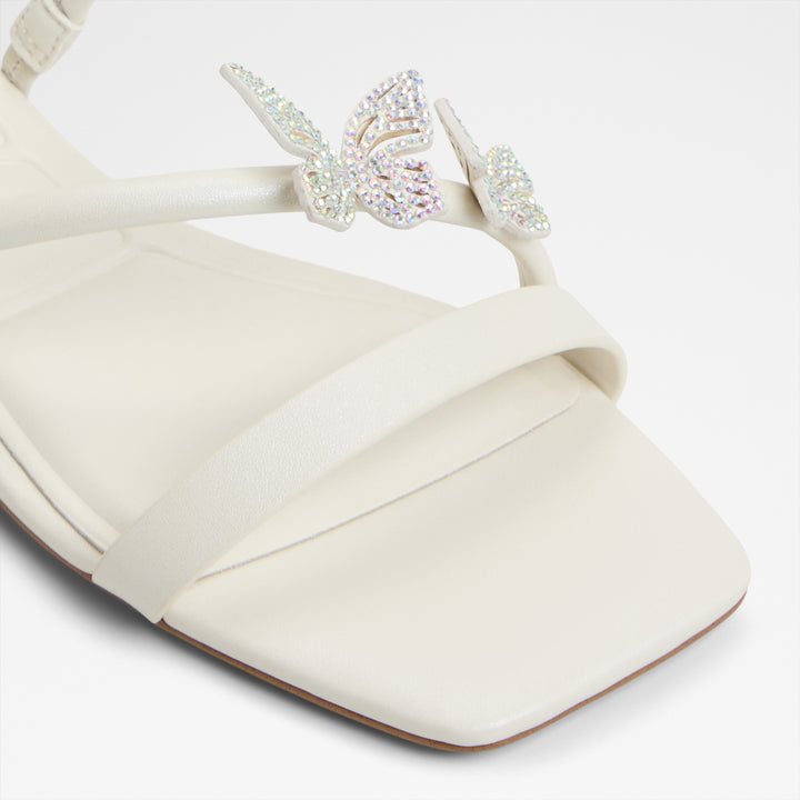 Sandálias rasas em branco - FLYHIGH