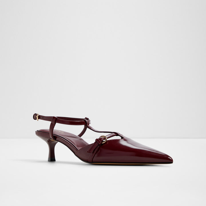 Sapatos em bordô, salto fino - GALATRIX