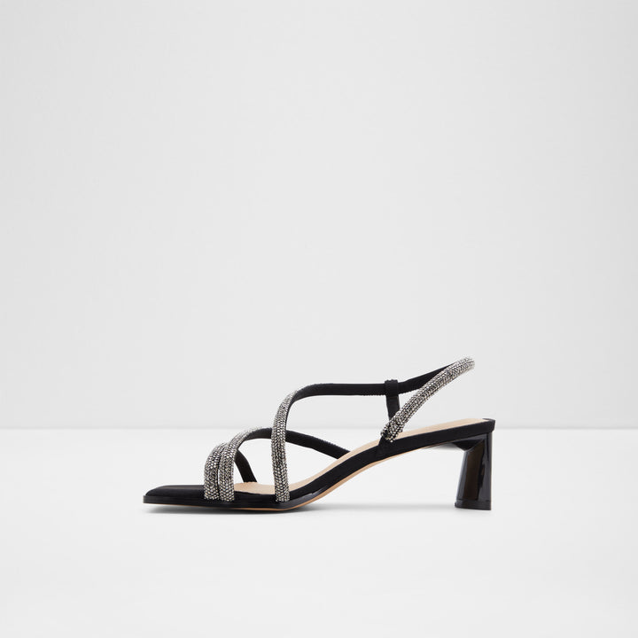 Sandálias em preto, salto em bloco - GANNATERIEL