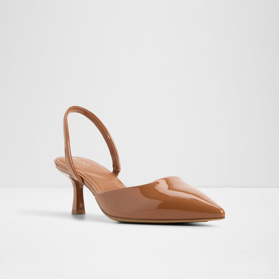 Sapatos em verniz cognac, salto em funil - GAVEDESSI