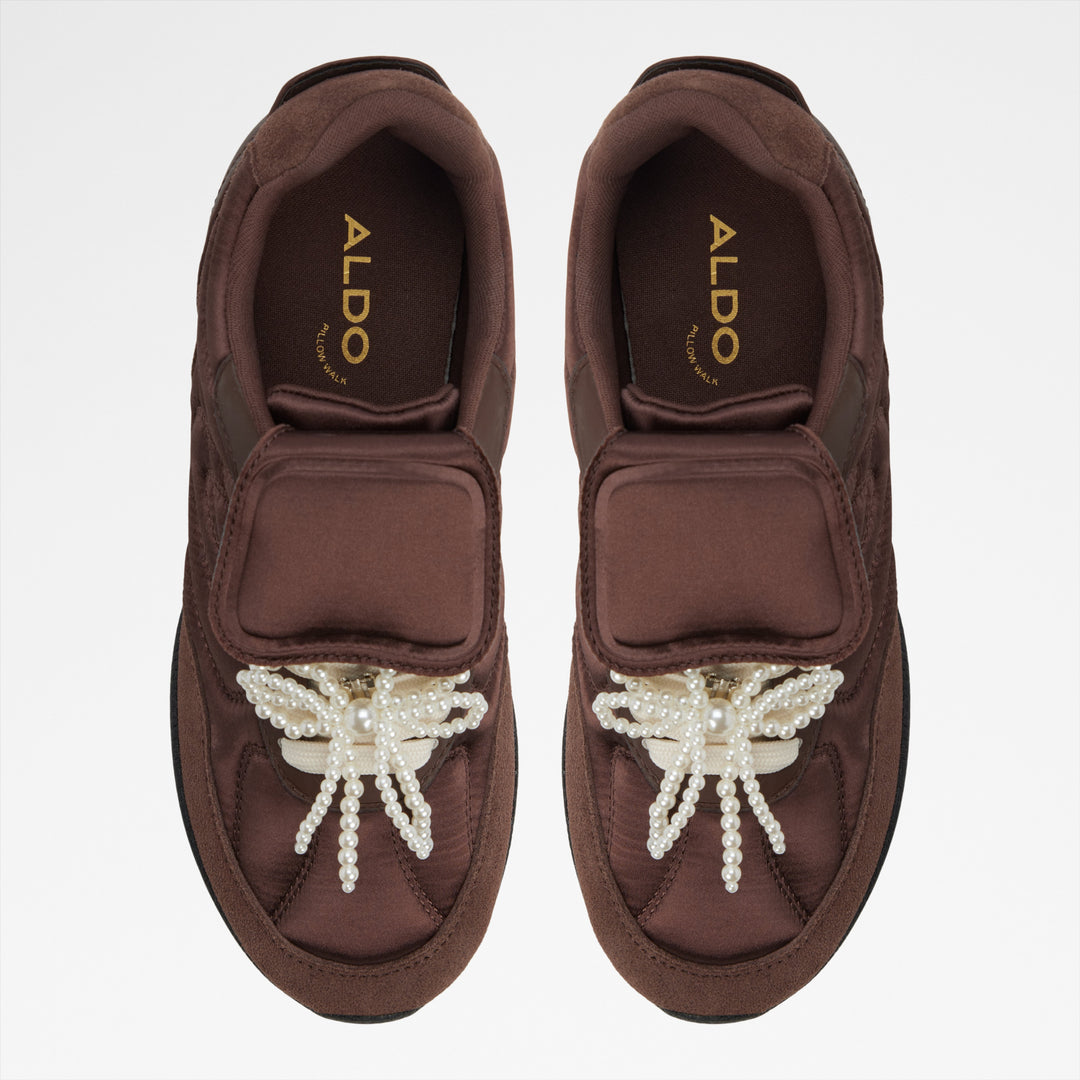 Sapatilhas rasas em castanho - GIALDAN