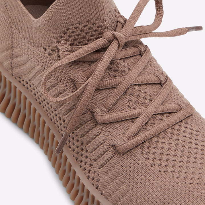 Sapatilhas rasas em castanho - GILGA