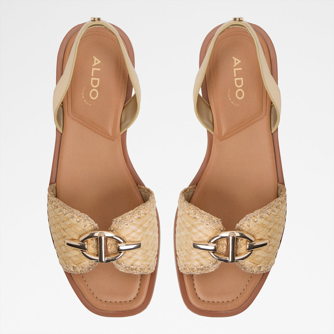 Sandálias rasas em dourado - GOASSI