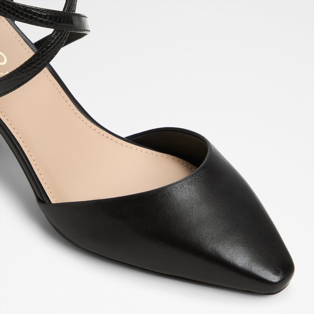 Sapatos em preto, salto em bloco - GRARWEN