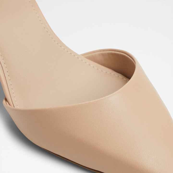 Sapatos em bege, salto em bloco - GRARWEN