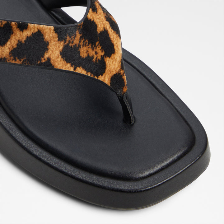 Sandálias rasas em pele preto - GRETTLE