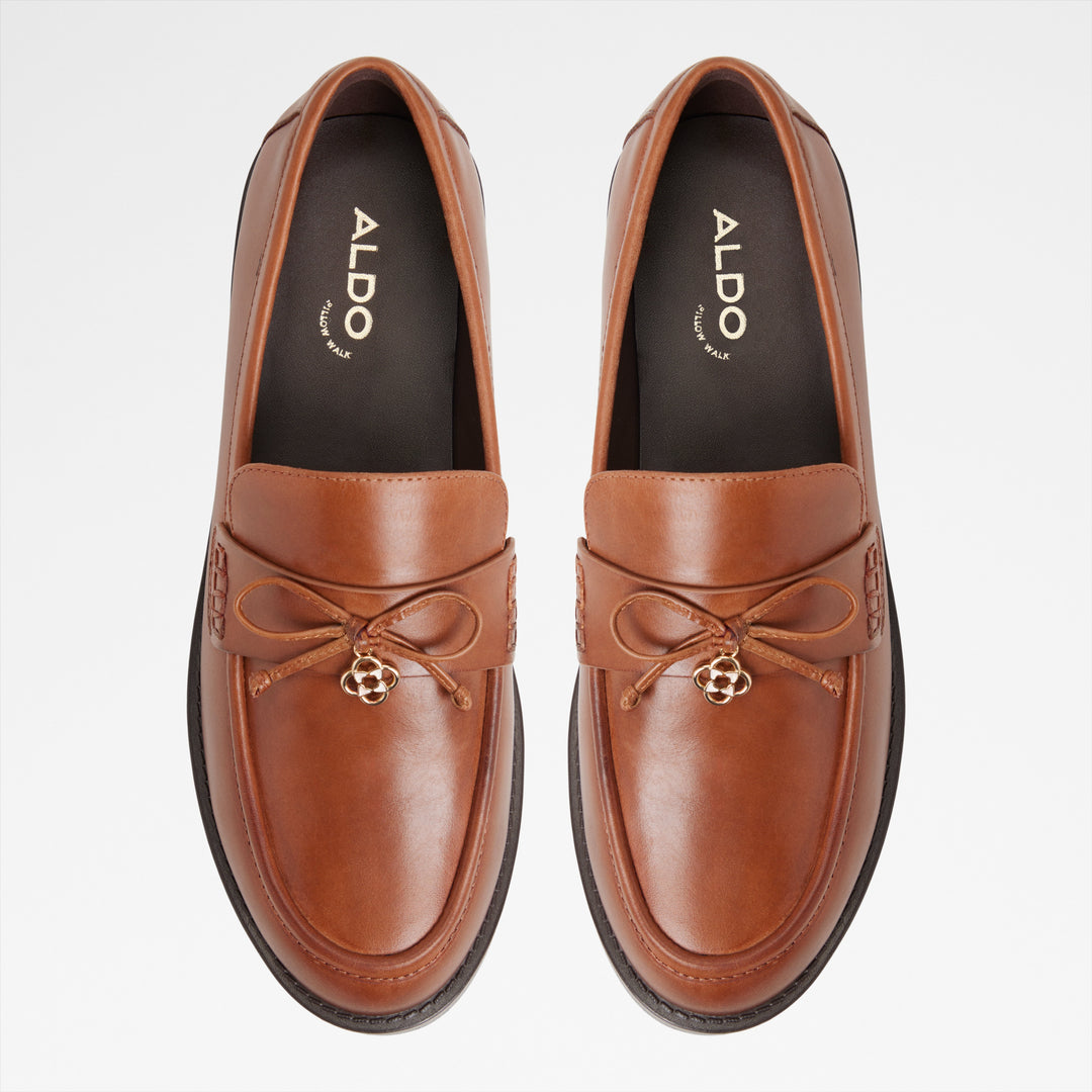Mocassins rasos em pele cognac - GWAJAR