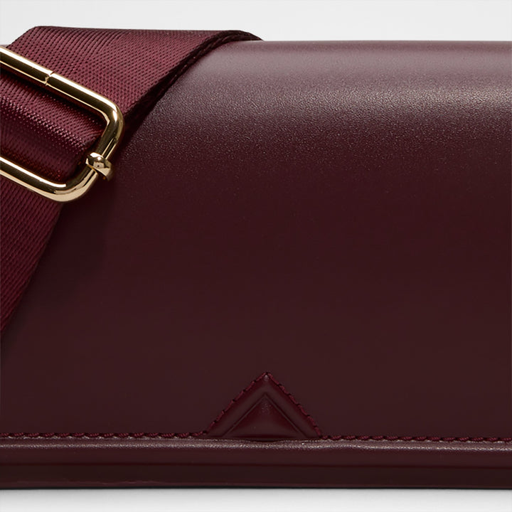 Mala de tiracolo em bordô - GWENDY