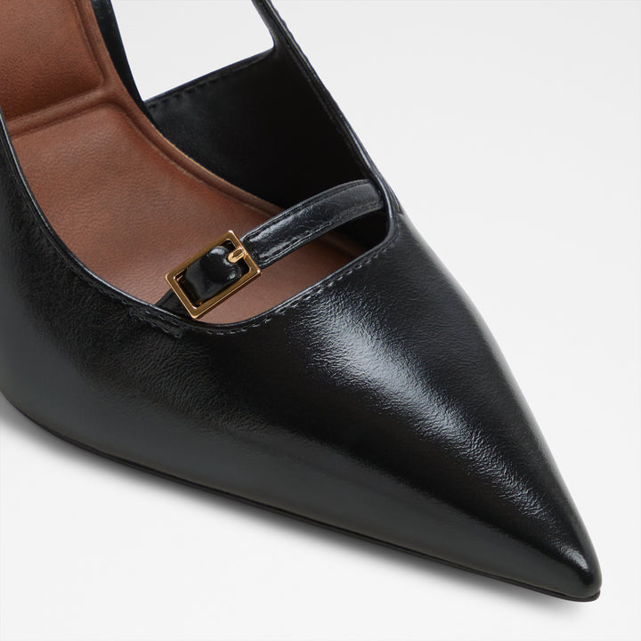 Sapatos em preto, salto fino - HERBEY