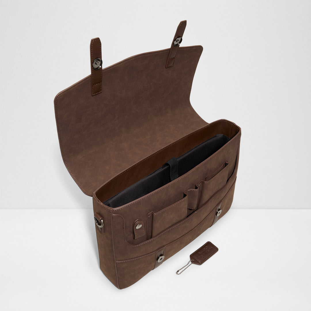 Mala em castanho - HILDEBRAD