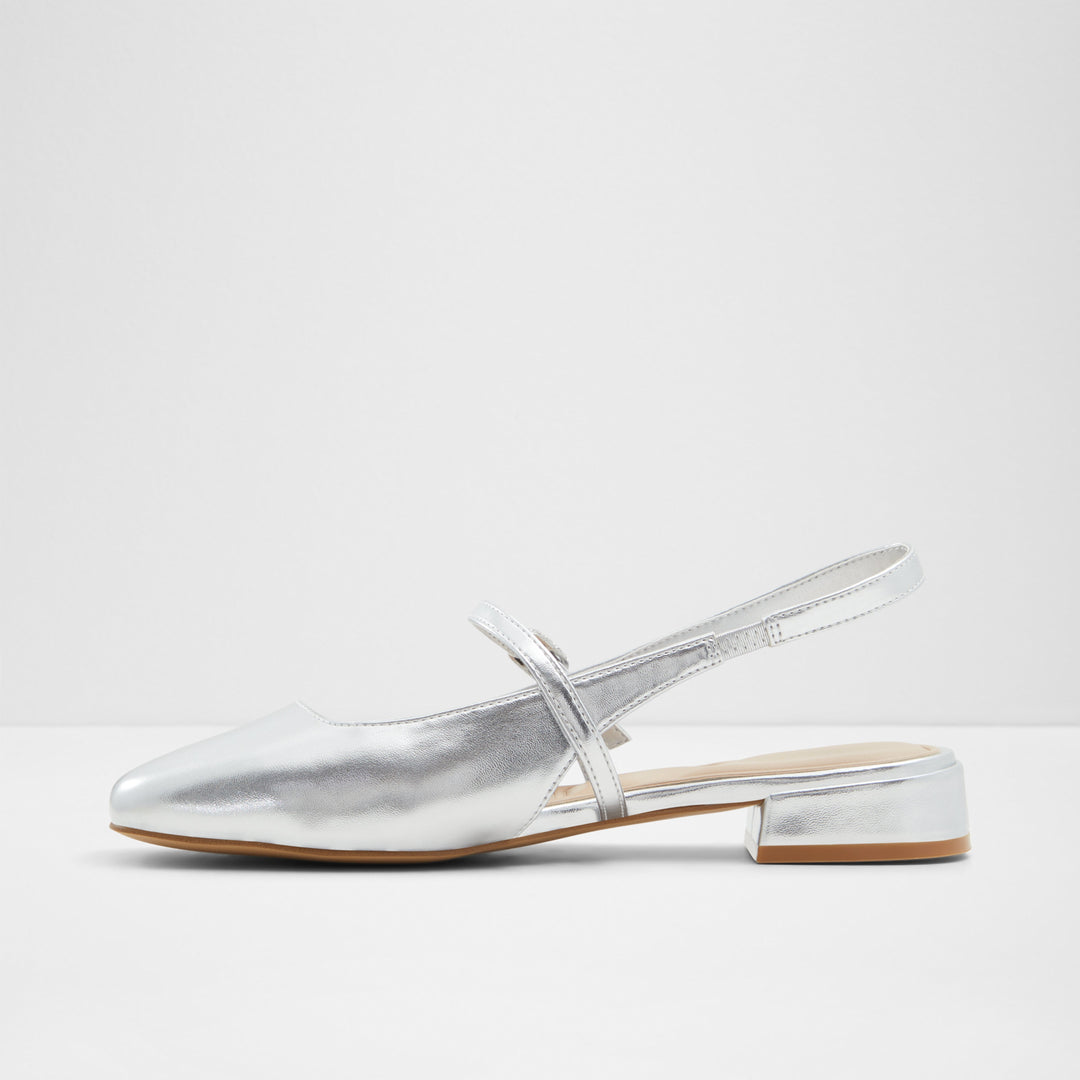 Sapatos rasos em prateado - HUGUETTE