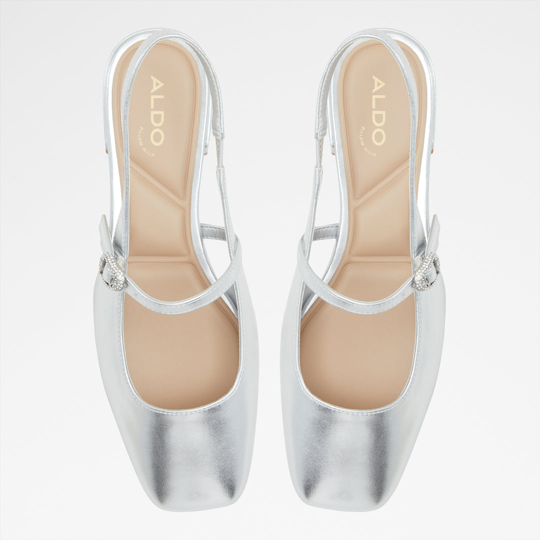 Sapatos rasos em prateado - HUGUETTE