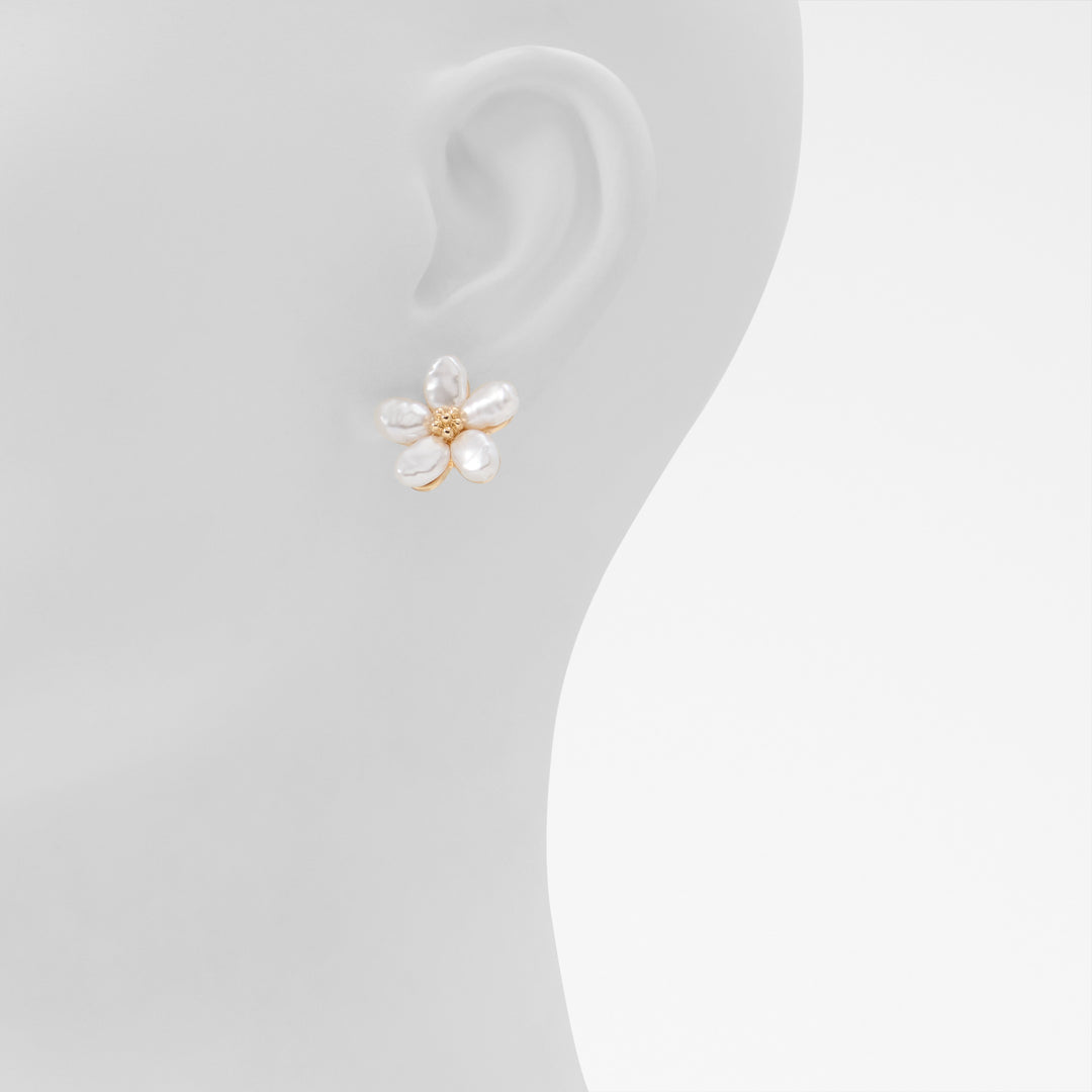 Brincos curtos em branco - ICELYNN