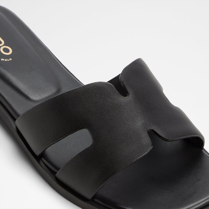 Sandálias rasas em pele preto - ITSANDAL