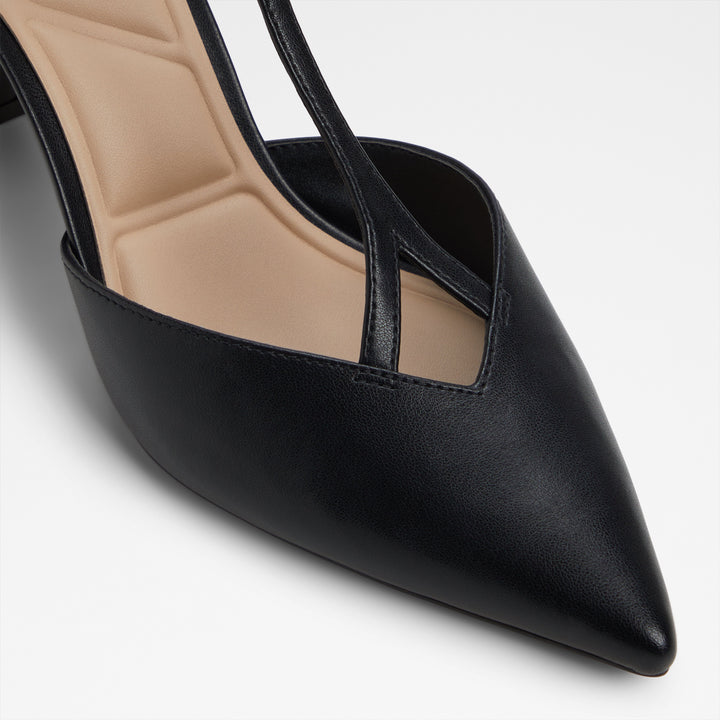 Sapatos em preto, salto em bloco - JESABEL