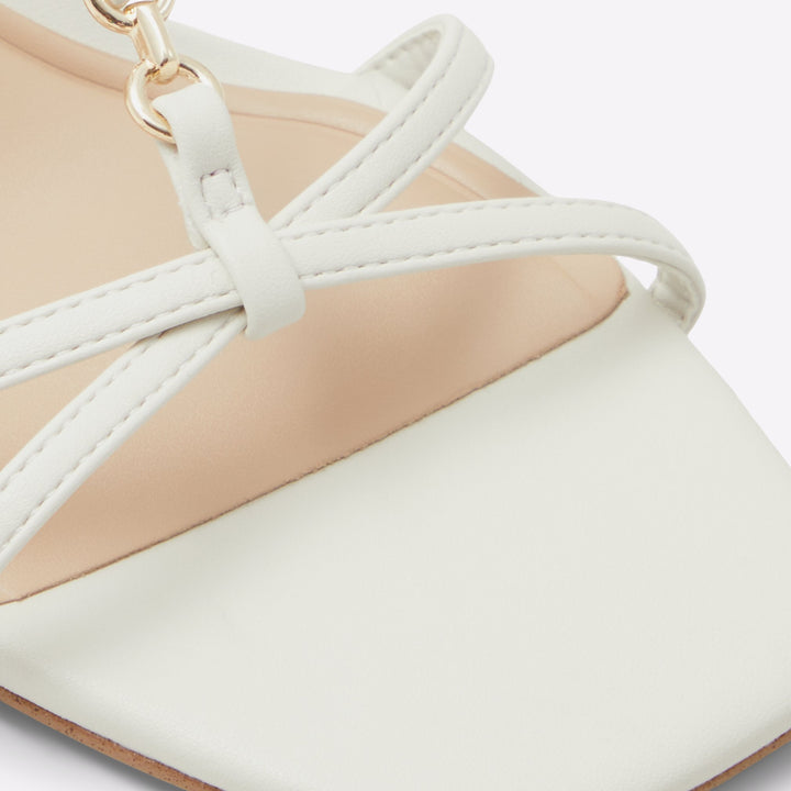 Sandálias em branco, salto fino - JOSEFINA