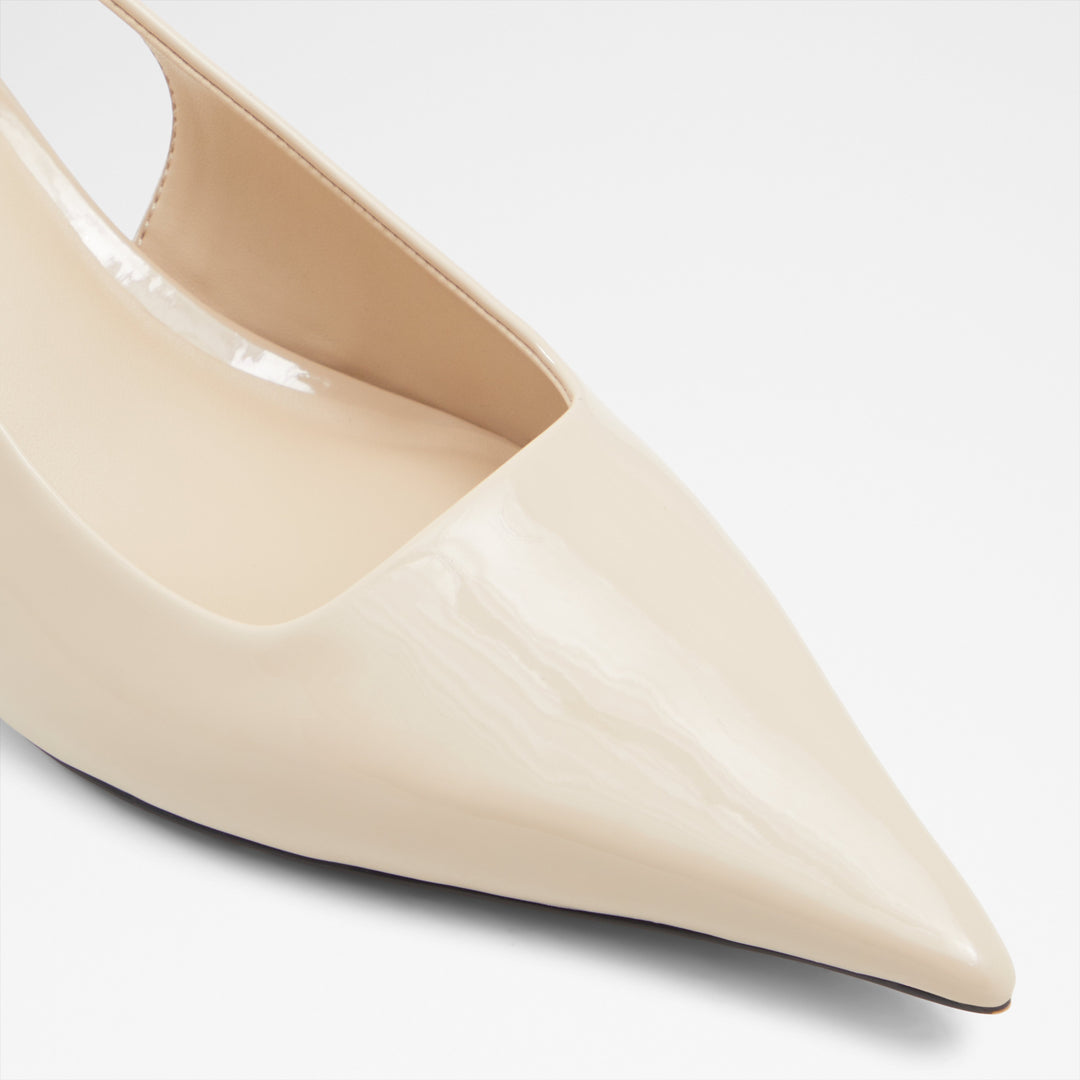 Sapatos em verniz bege, salto em funil - JOSITA