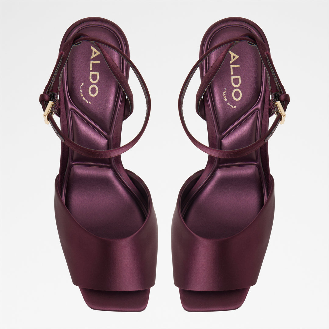 Sandálias em bordô, salto fino - KAIASIEN