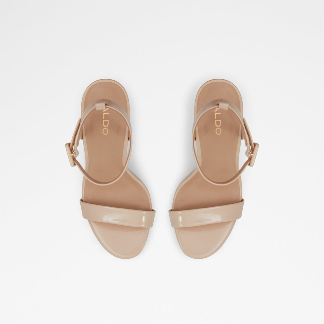 Sandálias em verniz bege, salto fino - KAT