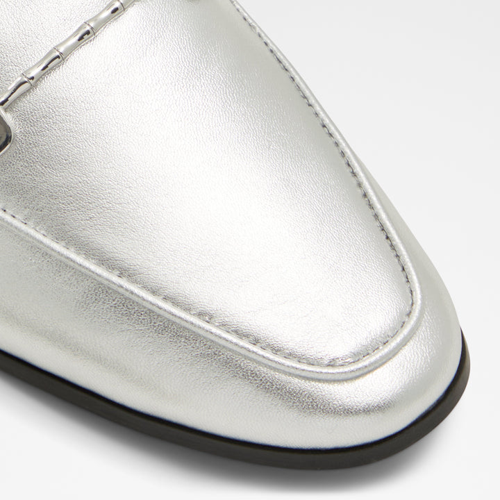 Mocassins rasos em pele prateado - KESLEY
