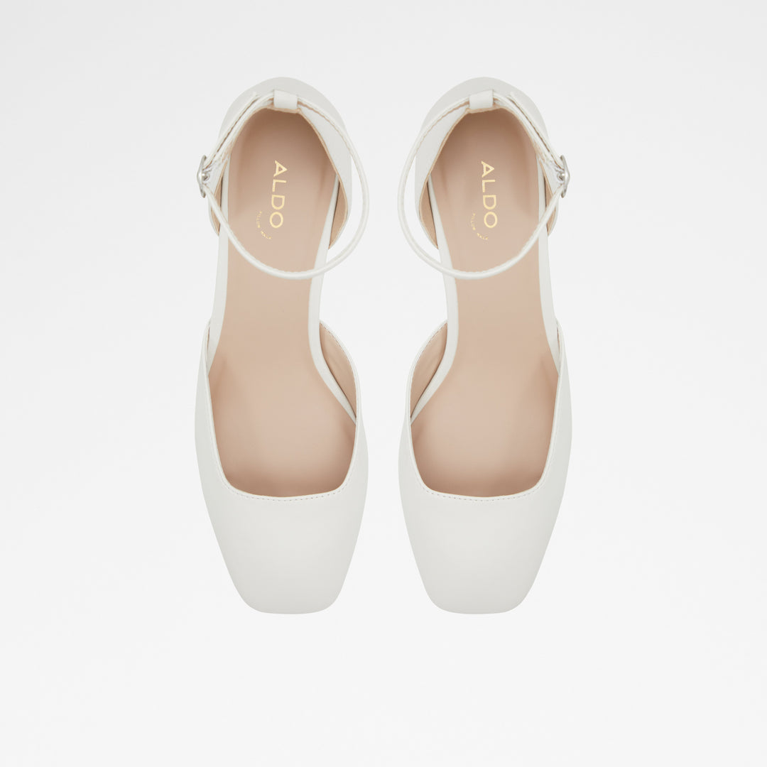 Sapatos em branco, salto em bloco - KINDAH