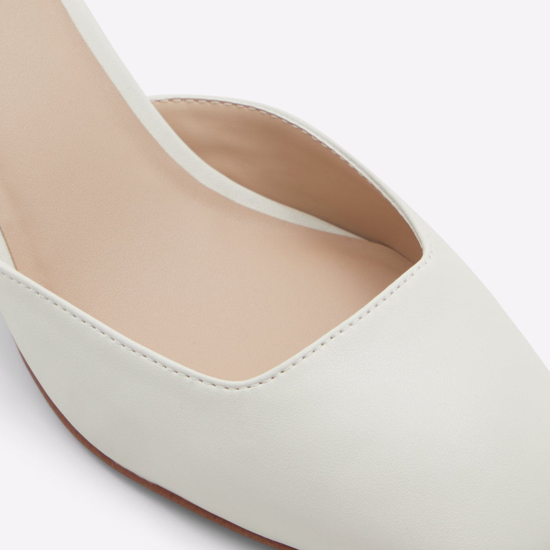 Sapatos em branco, salto em bloco - KINDAH