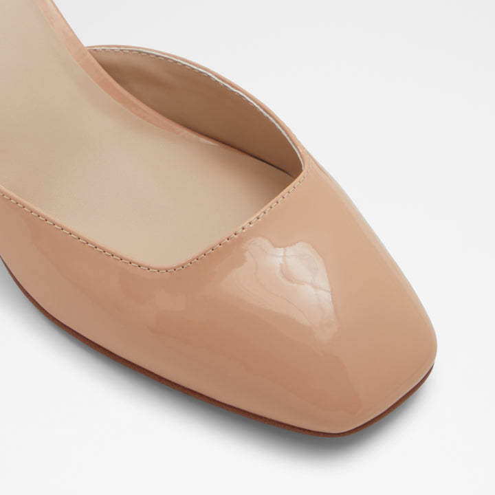 Sapatos em verniz bege, salto em bloco - KINDAH