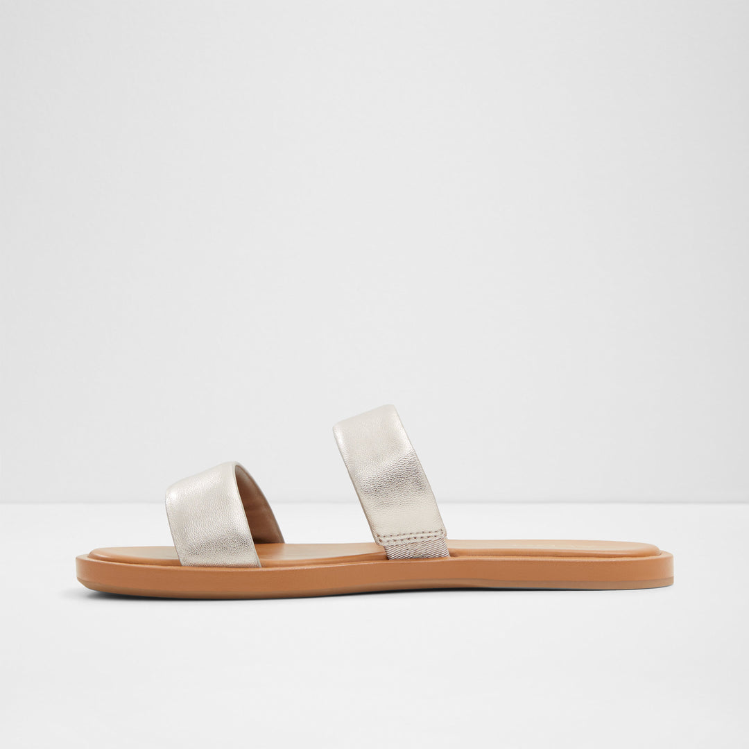 Sandálias rasas em pele prateado - KRIOS