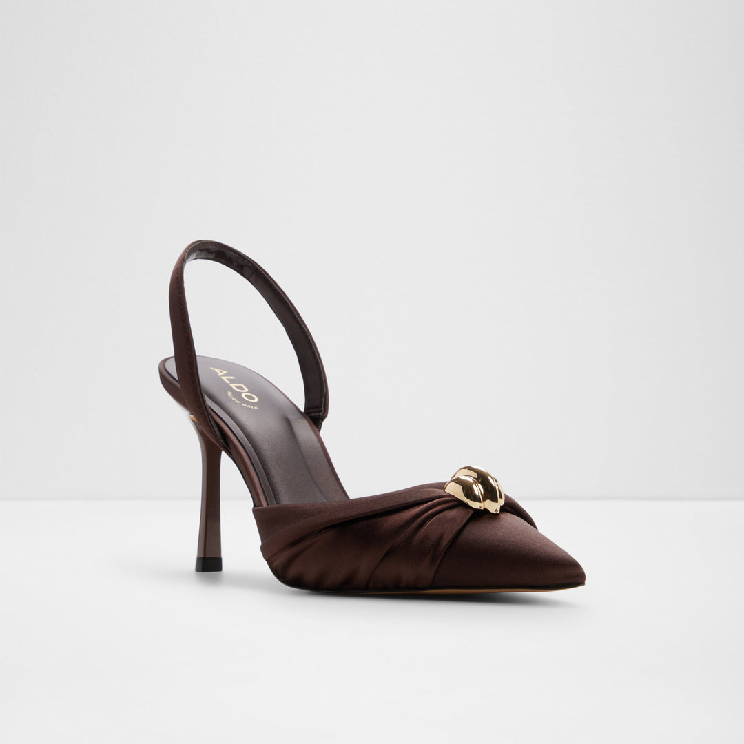 Sapatos em castanho, salto fino - LARSYNN