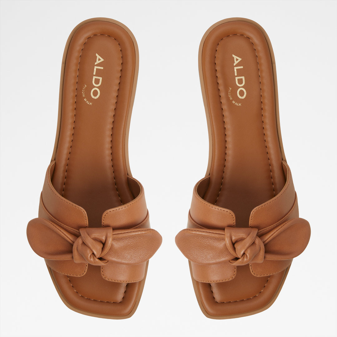 Sandálias rasas em pele cognac - LAVINIA