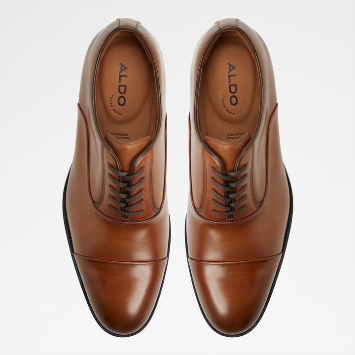Sapatos clássicos em pele cognac - LAZIO