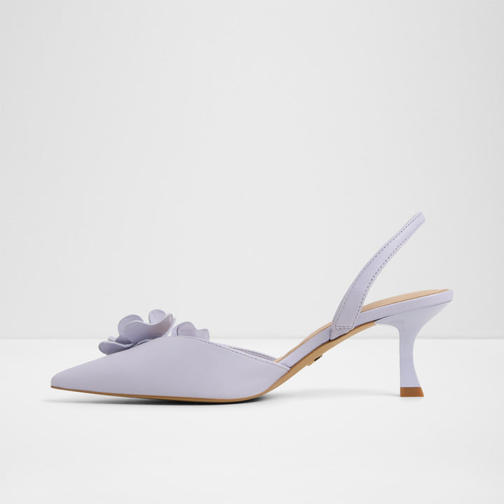 Sapatos em pele lilás, salto em funil - LEILANIA