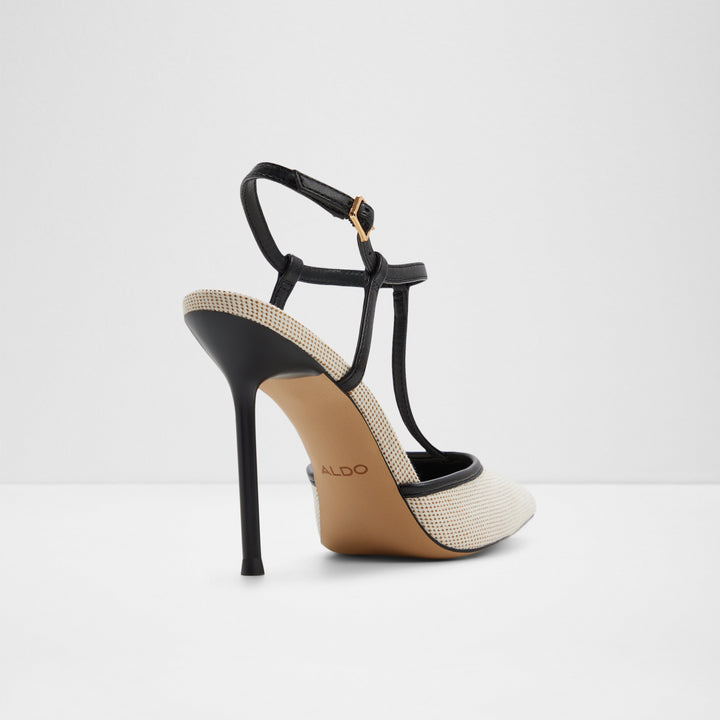 Sapatos em bege, salto fino - LEONNA