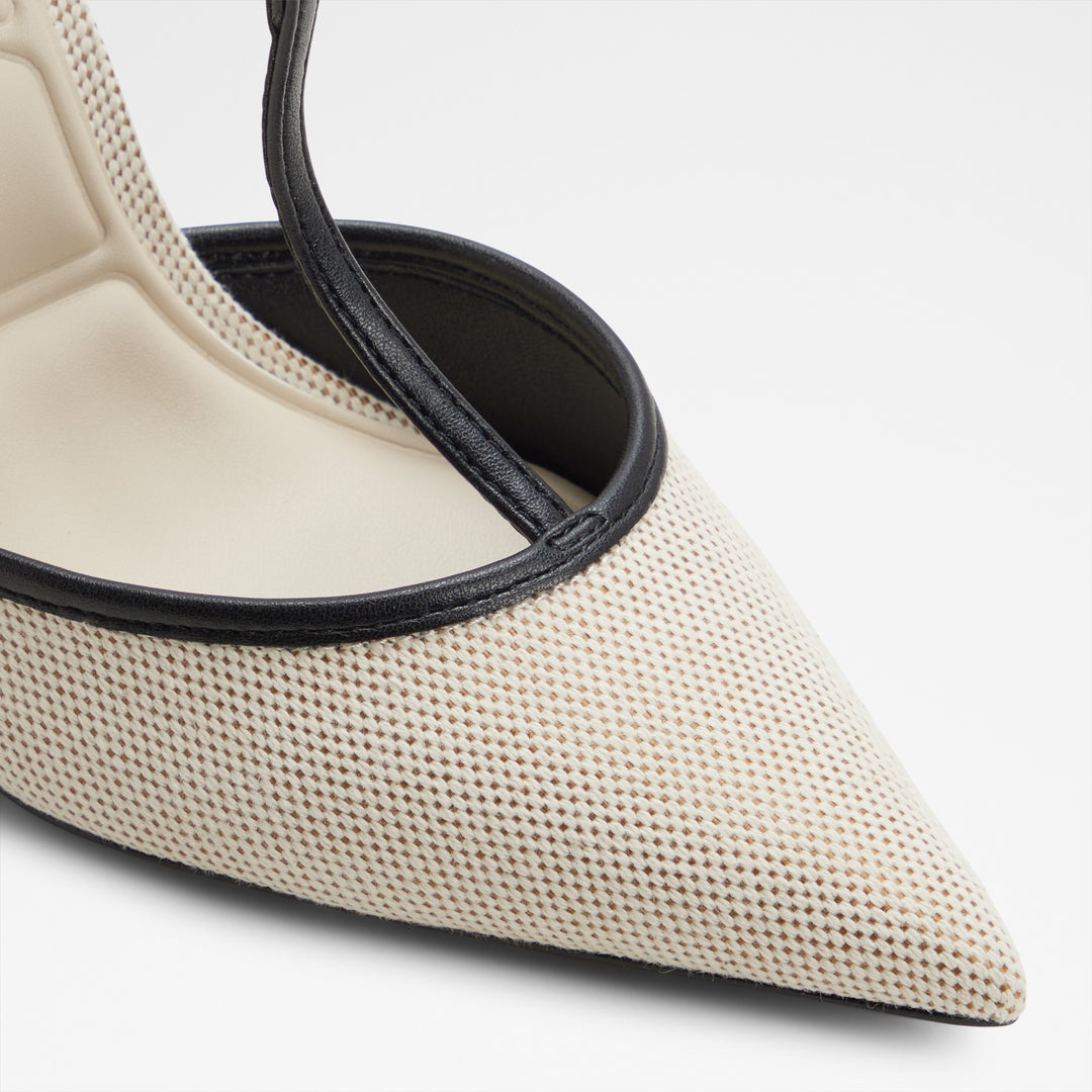 Sapatos em bege, salto fino - LEONNA