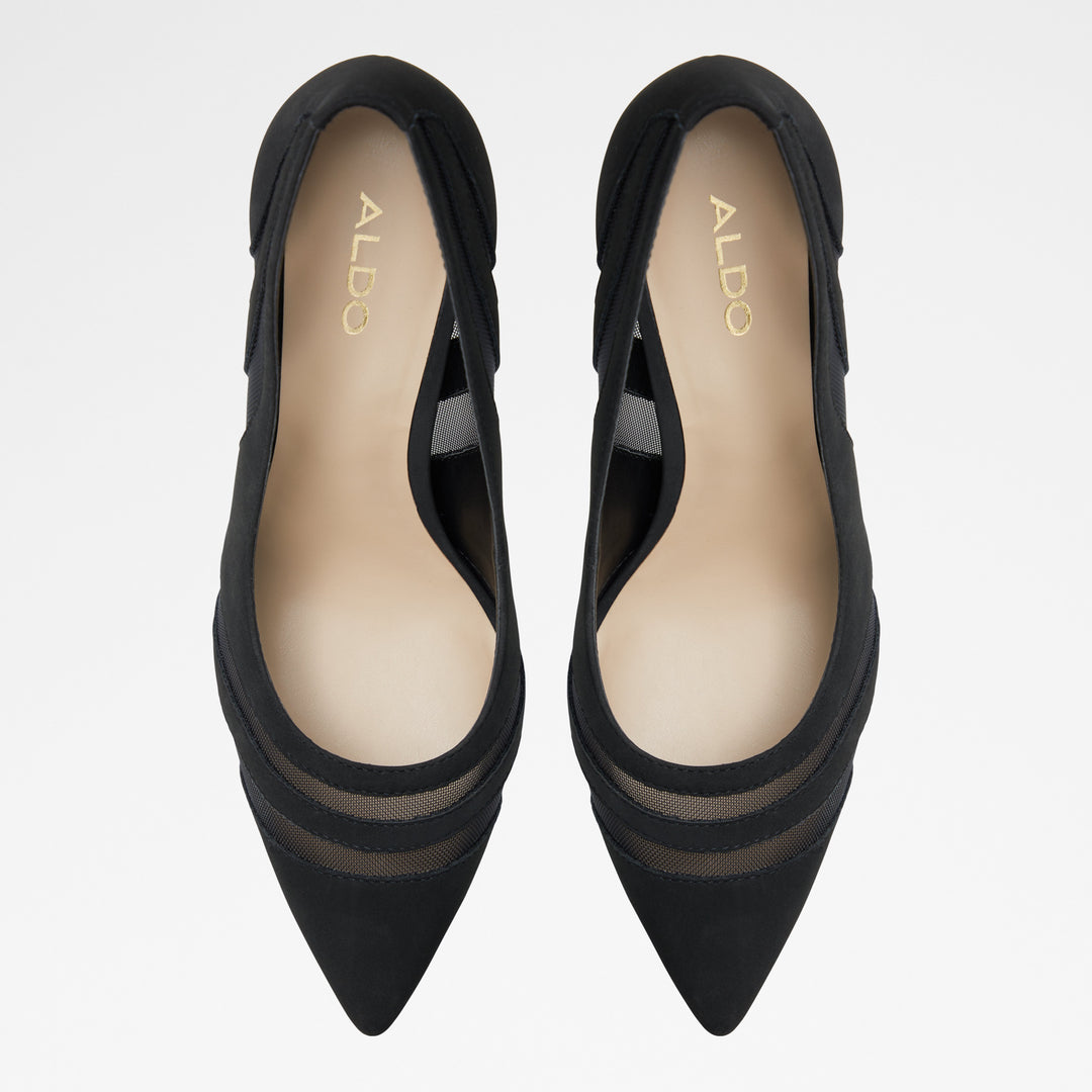 Sapatos em preto, salto fino - LISAA