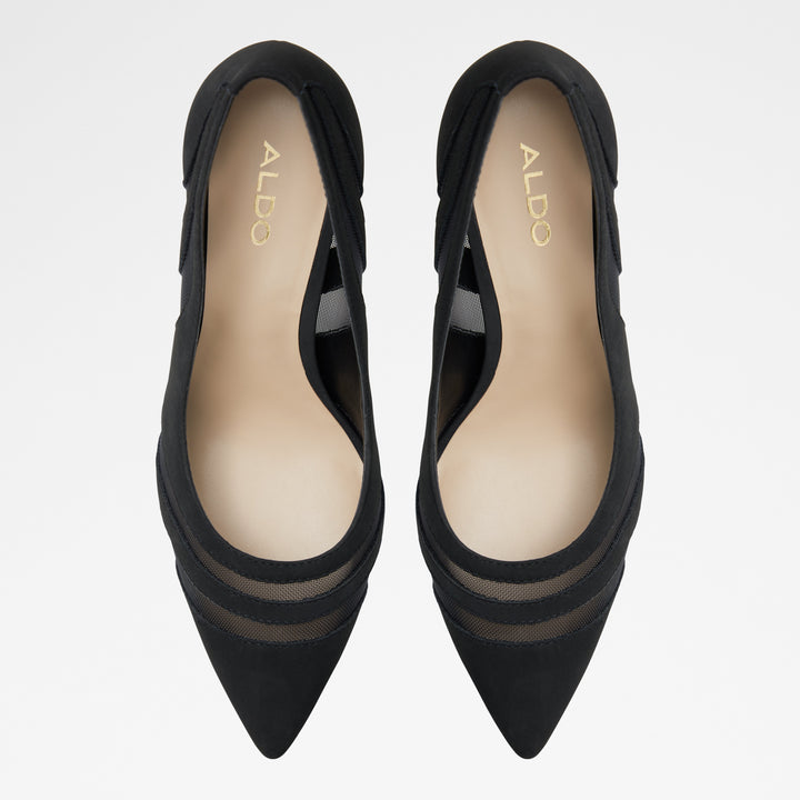 Sapatos em preto, salto fino - LISAA