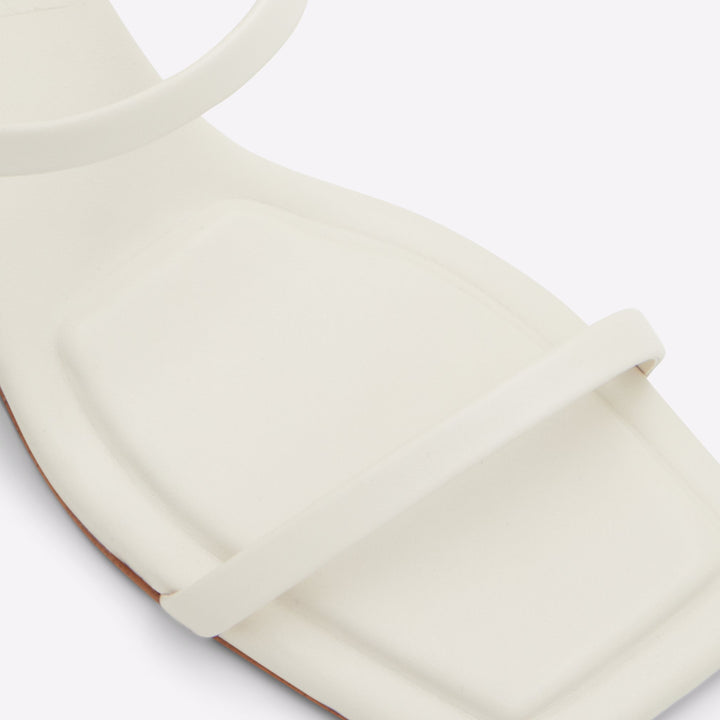 Sandálias em branco, salto em bloco - LOKURR