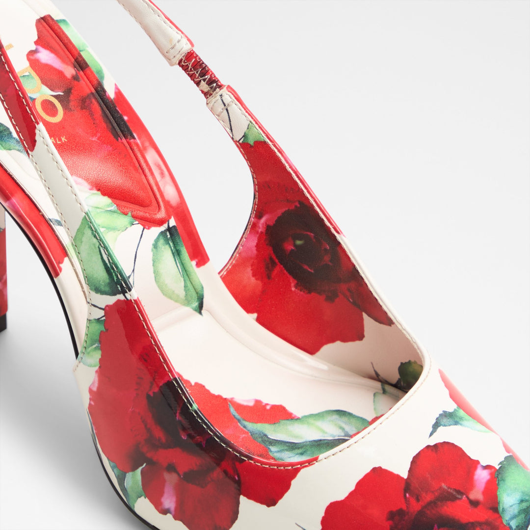 Sapatos em verniz branco, salto fino - LOVEBLOOM