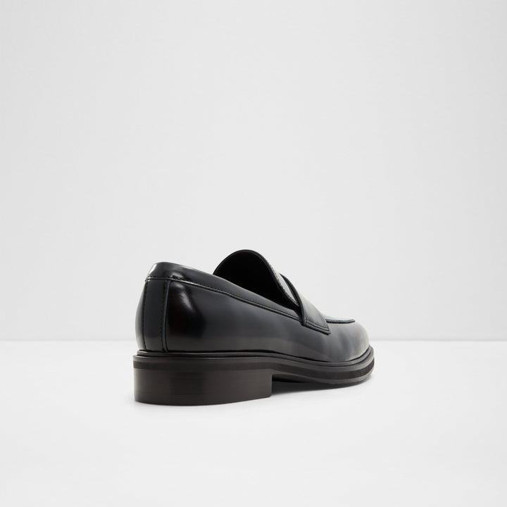 Mocassins em pele preto - LUKA