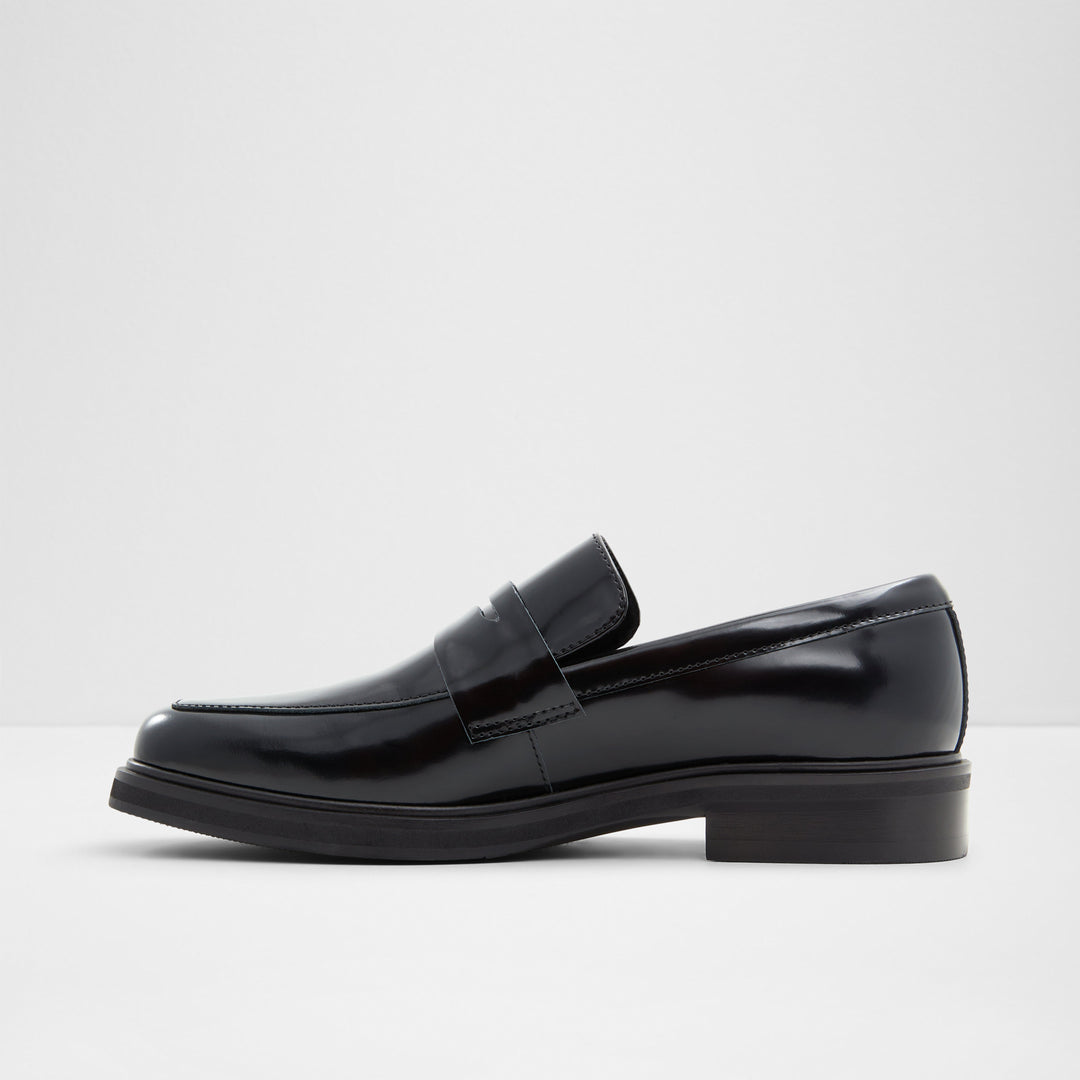 Mocassins em pele preto - LUKA