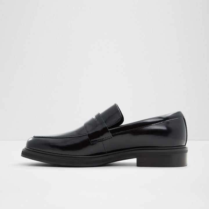 Mocassins em pele preto - LUKA