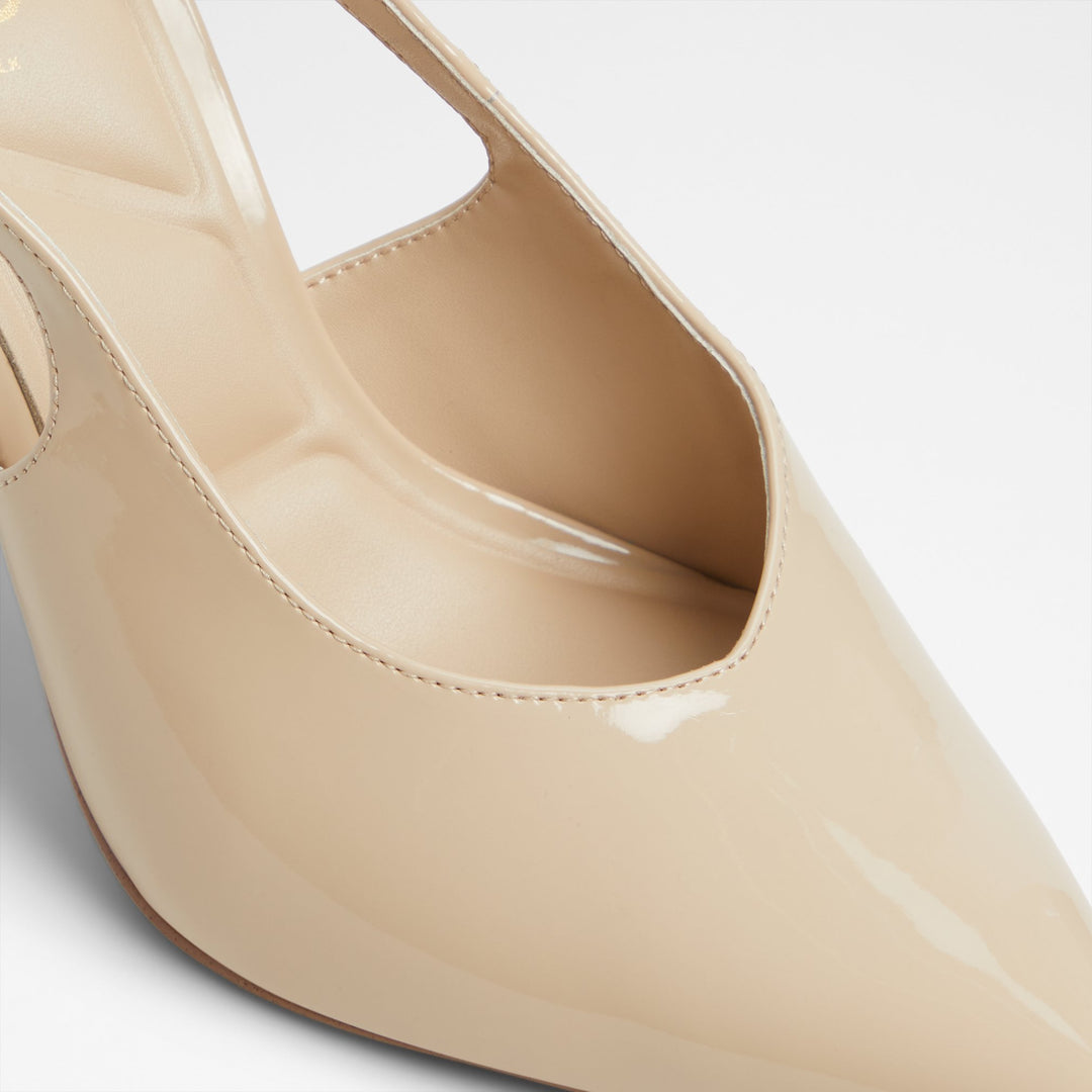 Sapatos em verniz bege, salto fino - LYSANDRE